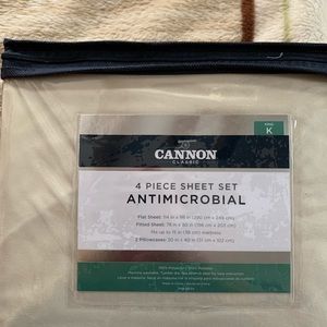 King size sheet set.